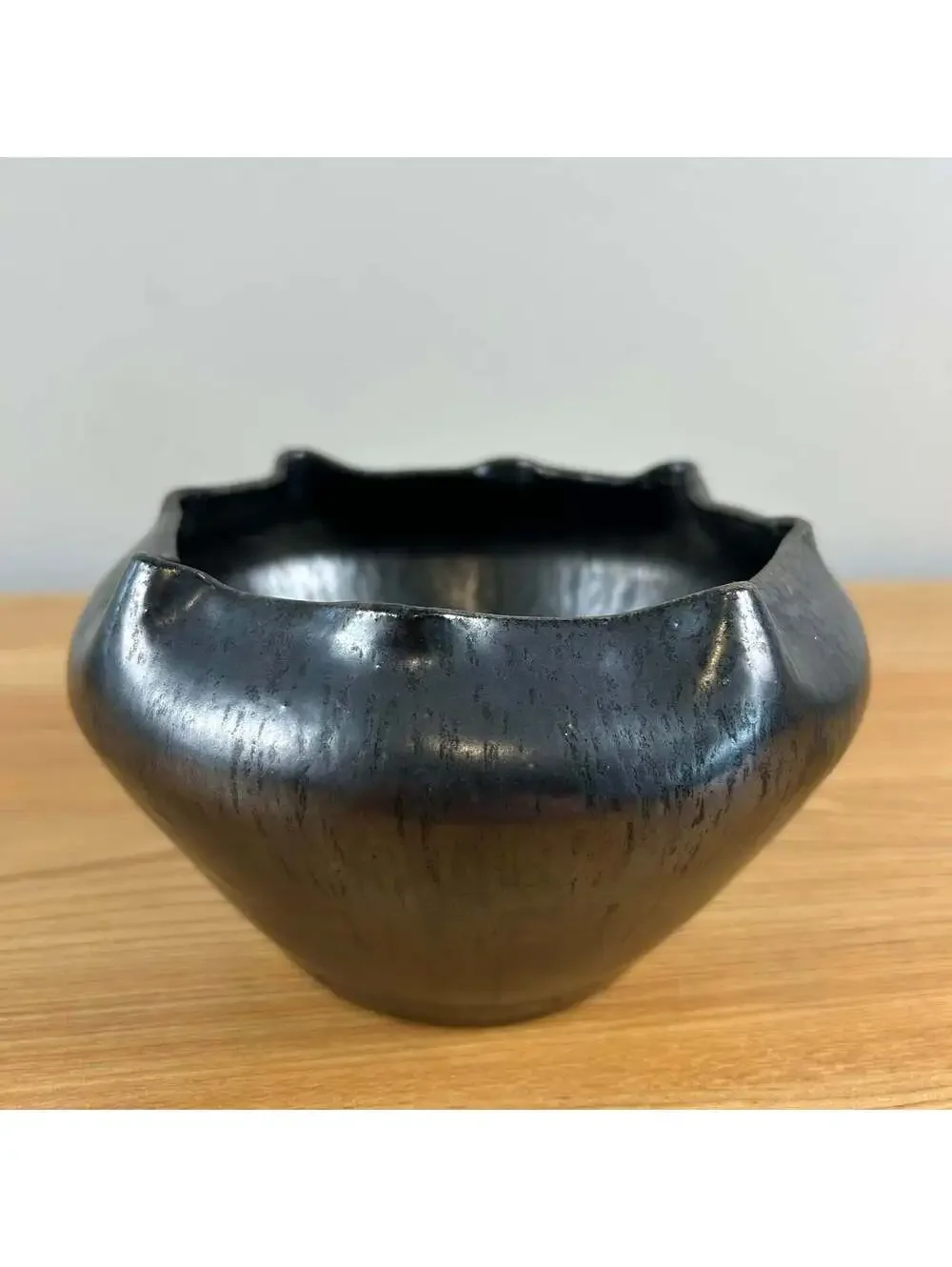 American Southern Art Pottery North Carolina Gunmetal Gray Pinched Rim Vase Bowl